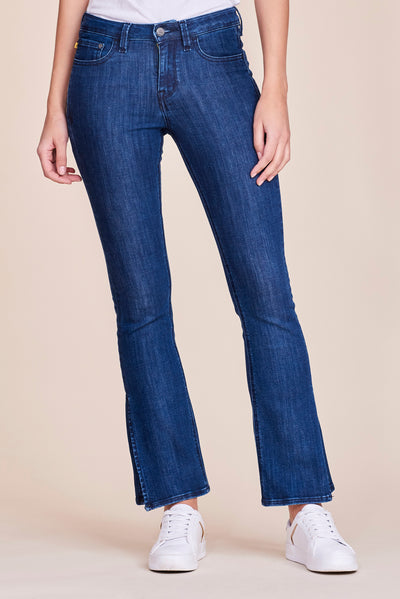 Flare jeans de mezclilla sustentable marca aarnikjeans